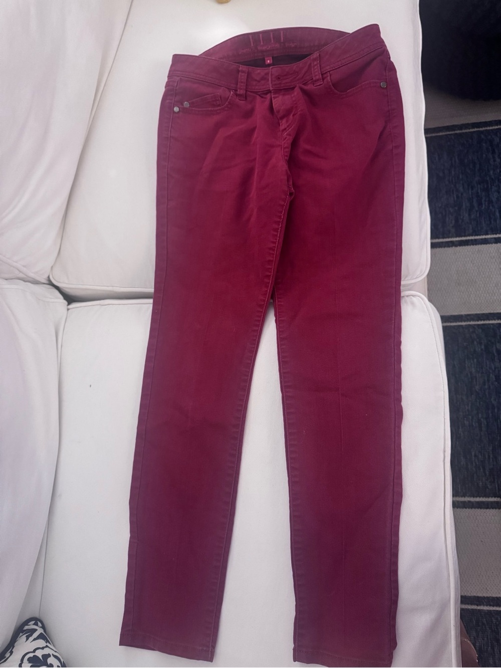 Elle Women's Skinny Jeans in Deep Burgundy